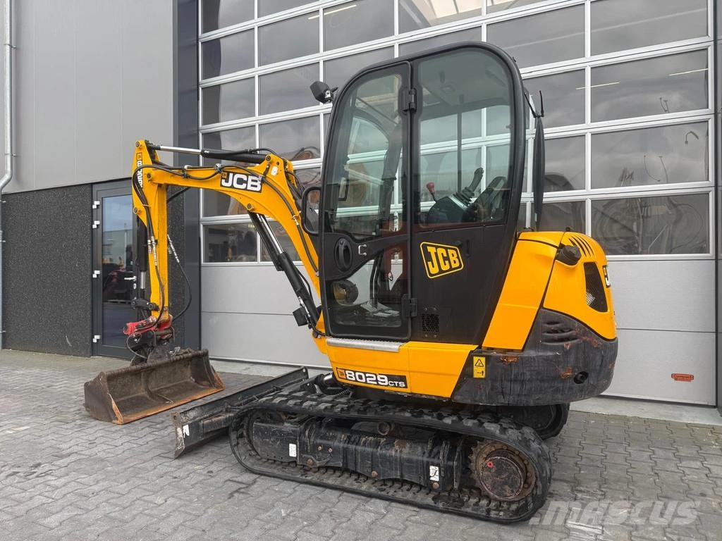 JCB 8029 CTS Mini bagri <7t