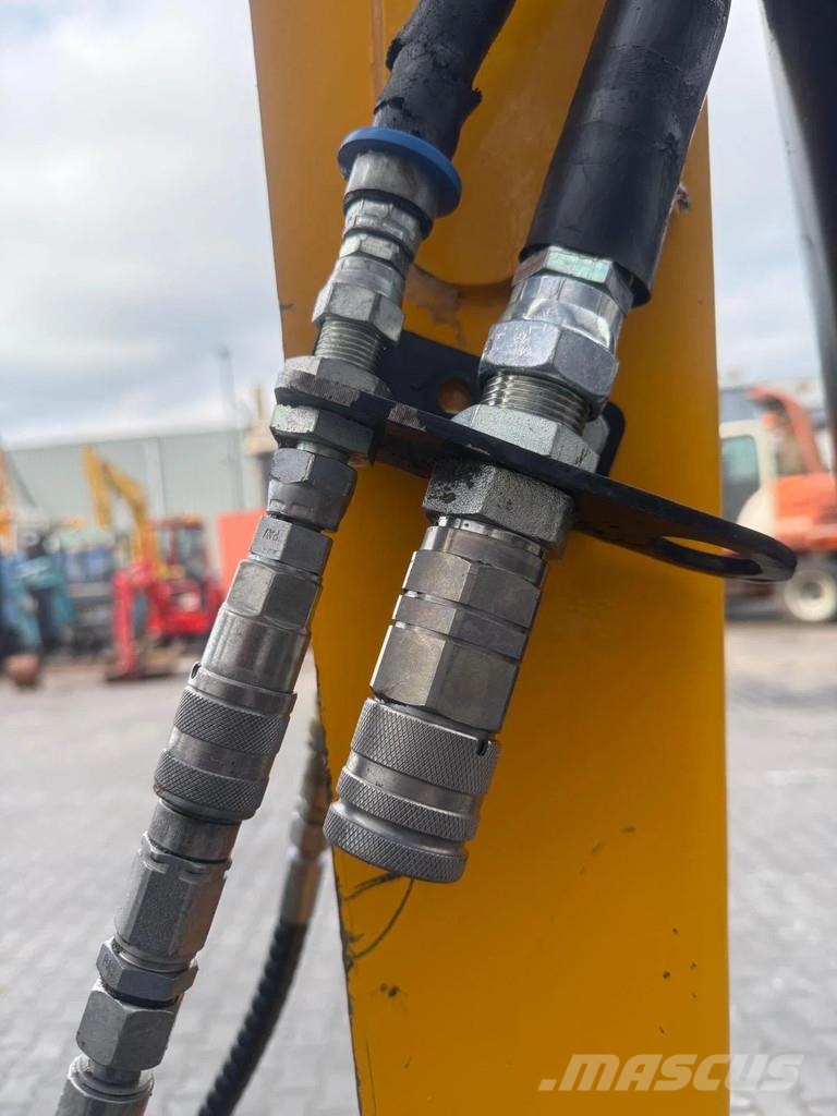 JCB 8029 CTS Mini bagri <7t