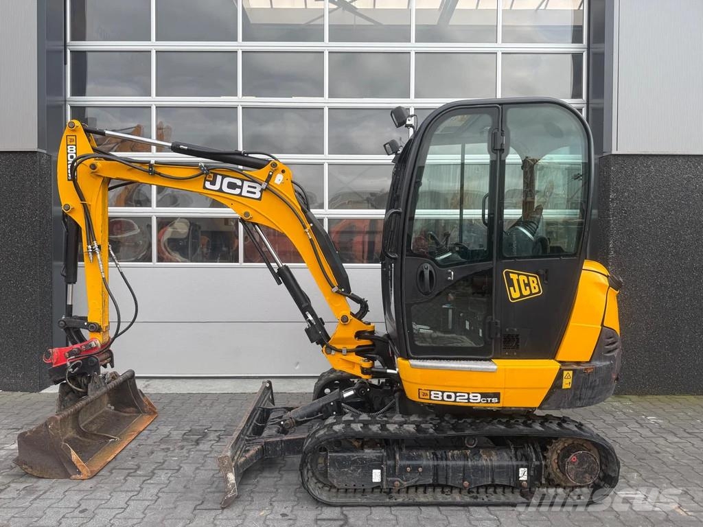 JCB 8029 CTS Mini bagri <7t