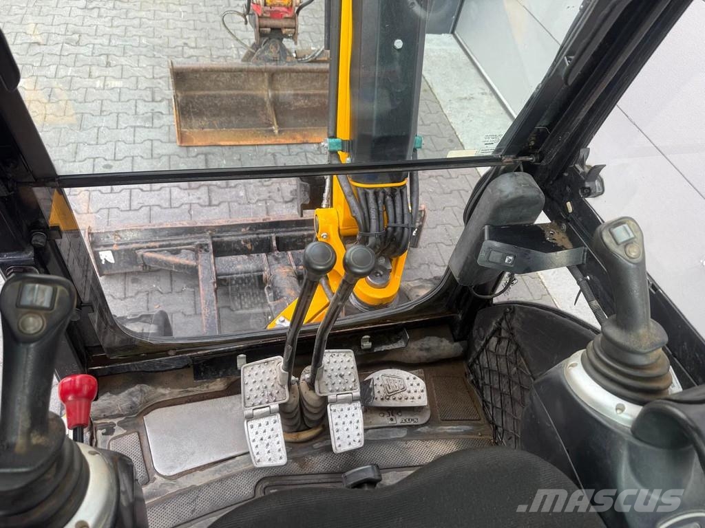 JCB 8029 CTS Mini bagri <7t