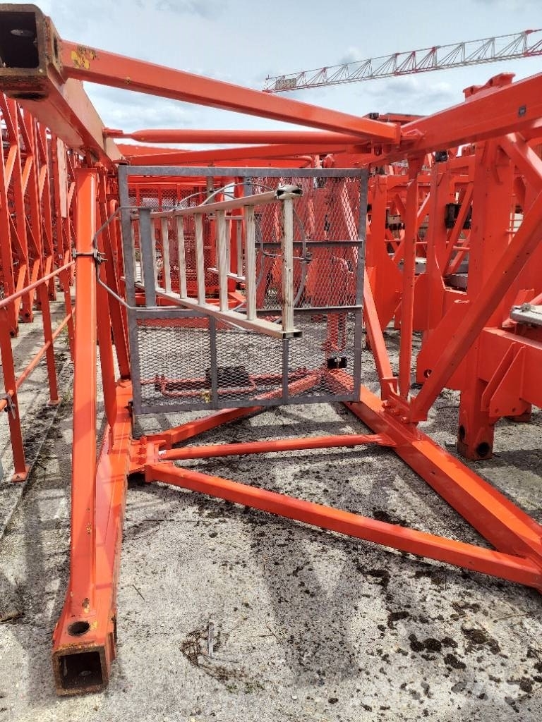 Potain MAT K639C de 3,33 m en 2 m Bygge- og tårnkraner