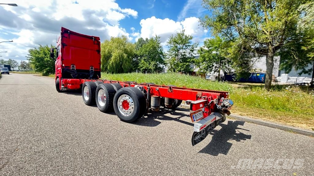 Scania 660S V8 NGS 8x4 | full air | retarder | steering | شاحنات بمقصورة وهيكل