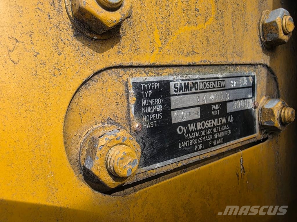 Sampo-Rosenlew 500 Combine harvesters