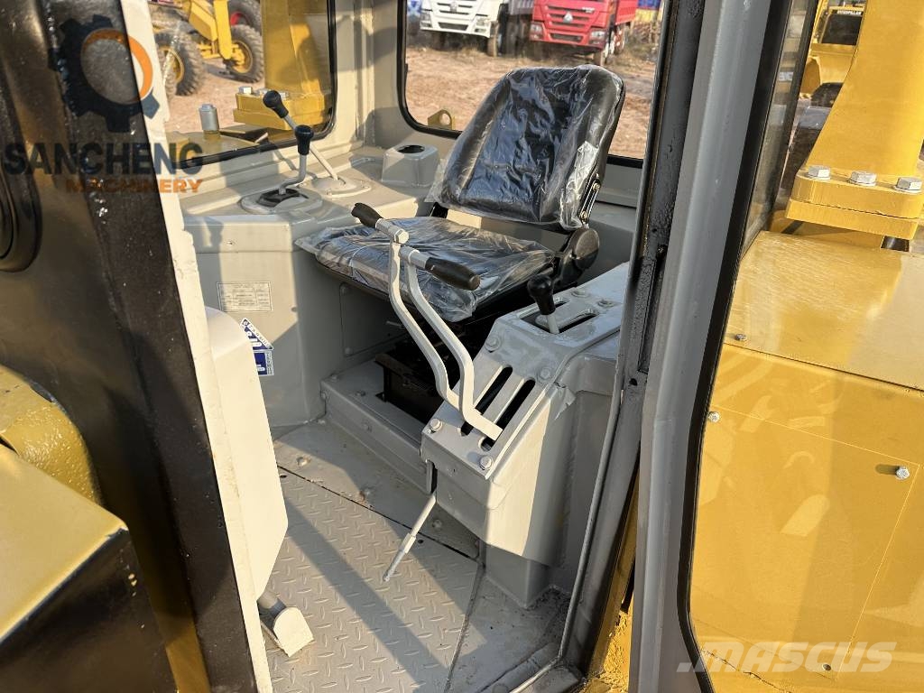 CAT D8R Buldožerji goseničarji