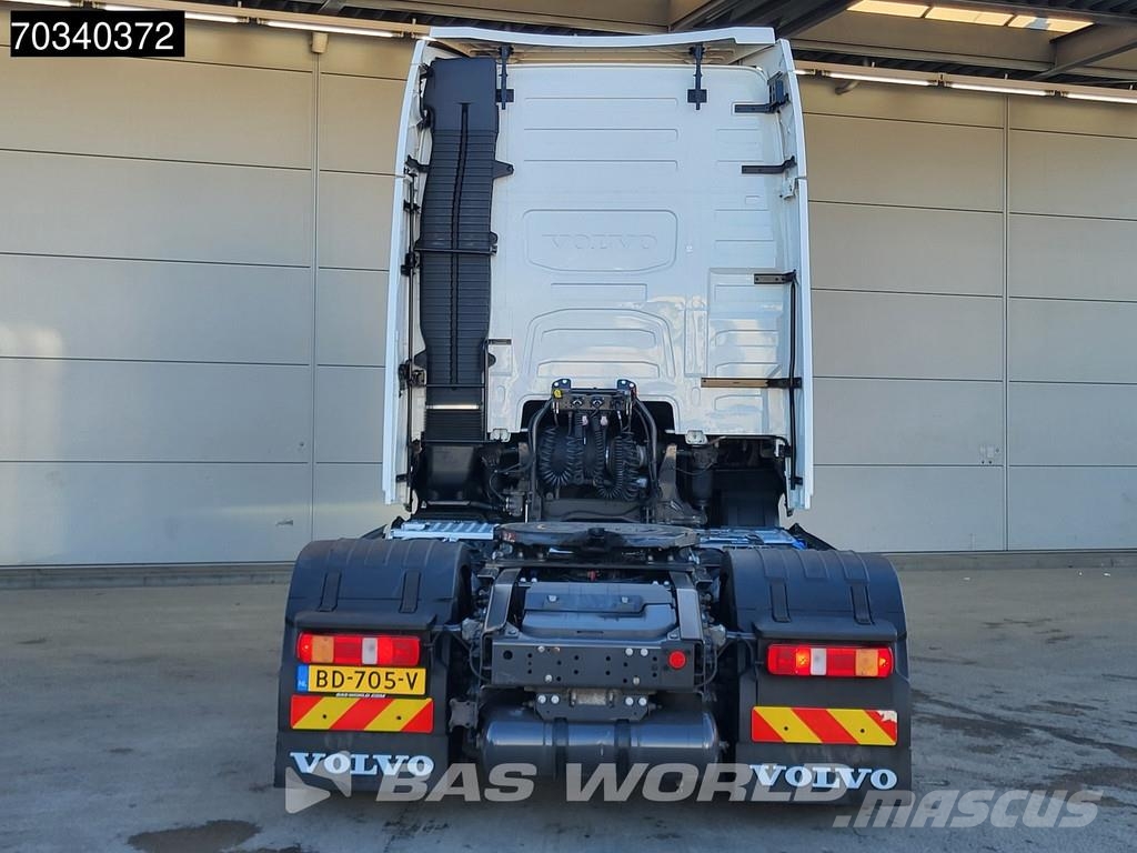 Volvo FH 500 4X2 XL NL-Truck APK 2x Tanks I-ParkCool ACC Sadulveokid