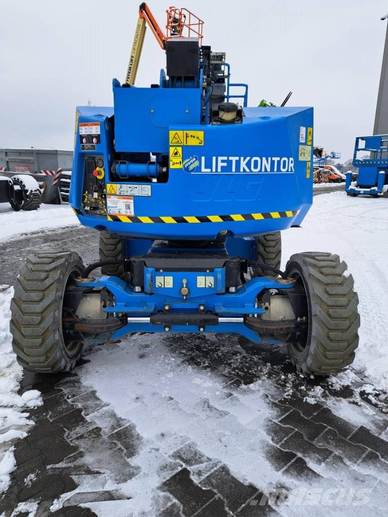 JLG H 340 AJ 관절형 전동이동 리프트