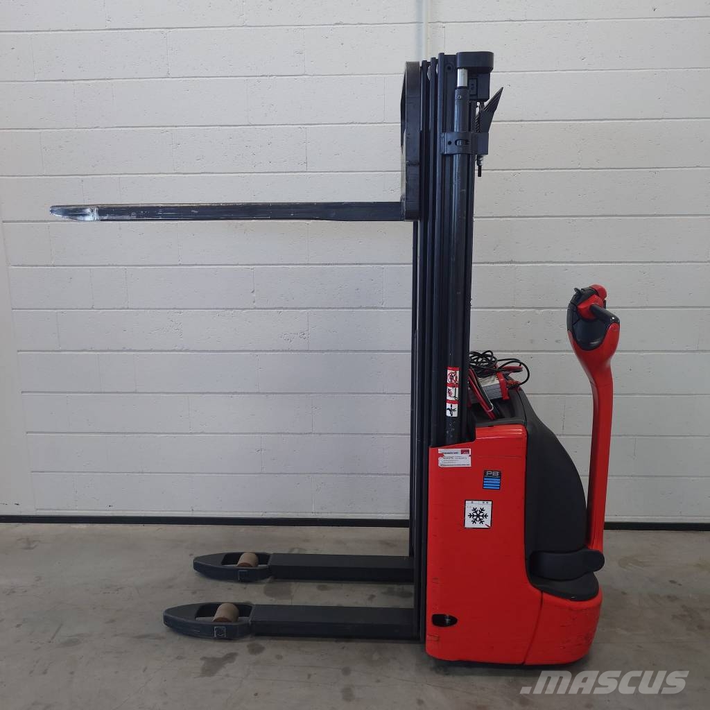 Linde L12/1172 معدات التكديس الجوالة