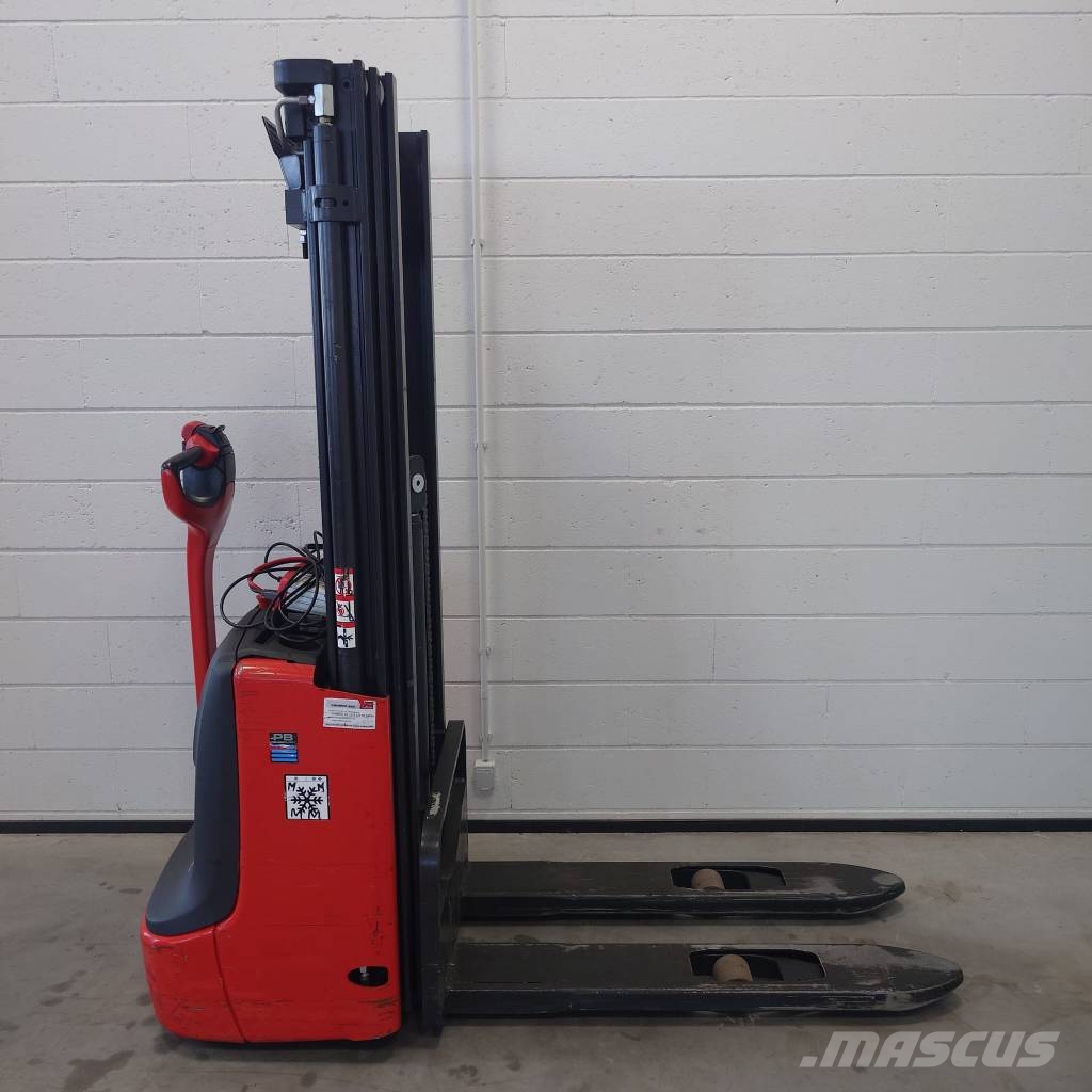 Linde L12/1172 معدات التكديس الجوالة