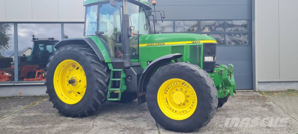 John Deere 7710 Power Quad Plus Tractoren