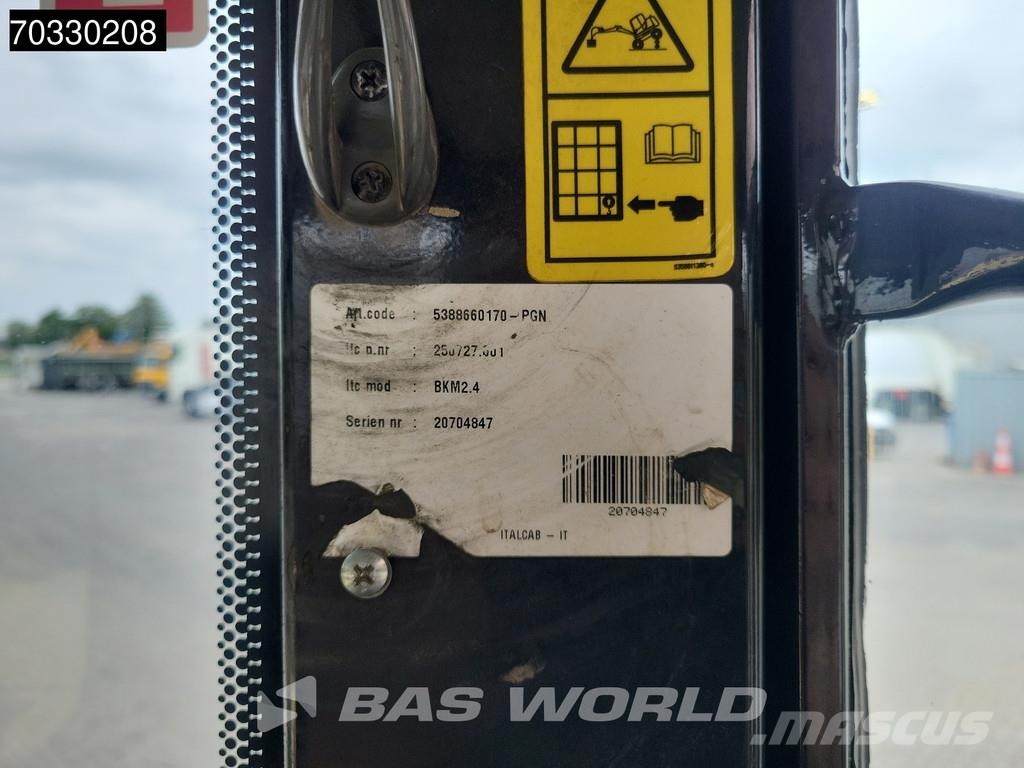 Yanmar B95 W B95W Auto Greasing - A/C حفارات بعجل