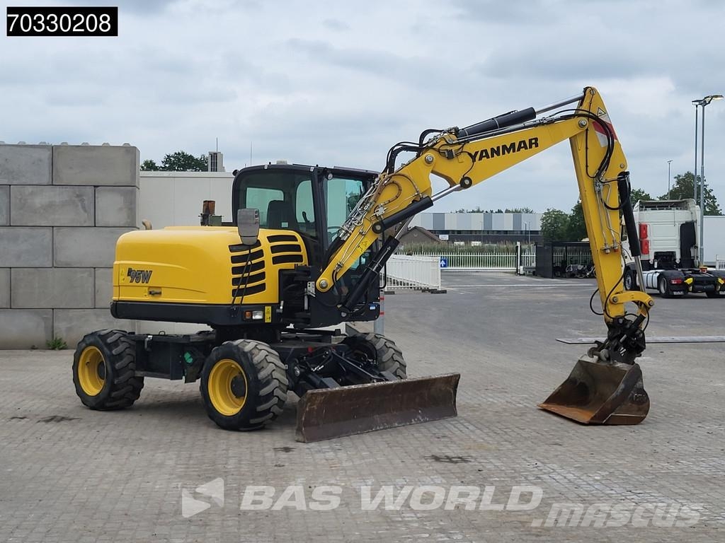 Yanmar B95 W B95W Auto Greasing - A/C حفارات بعجل