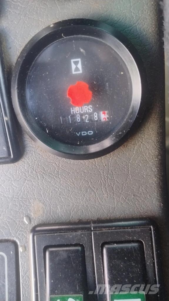 Volvo EW140B Mobiele kraan Ratasekskavaatorid