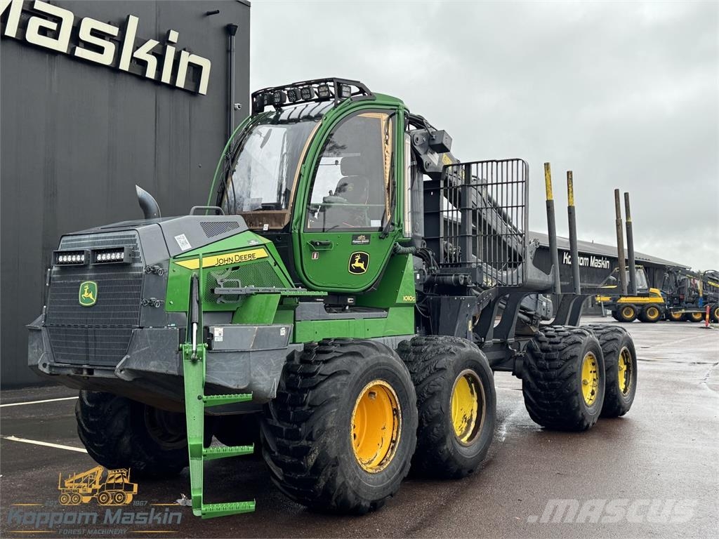 John Deere 1010G Forwardery