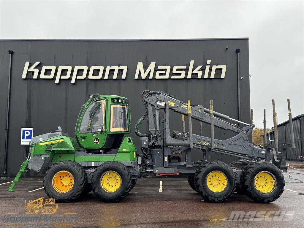 John Deere 1010G Forwardery