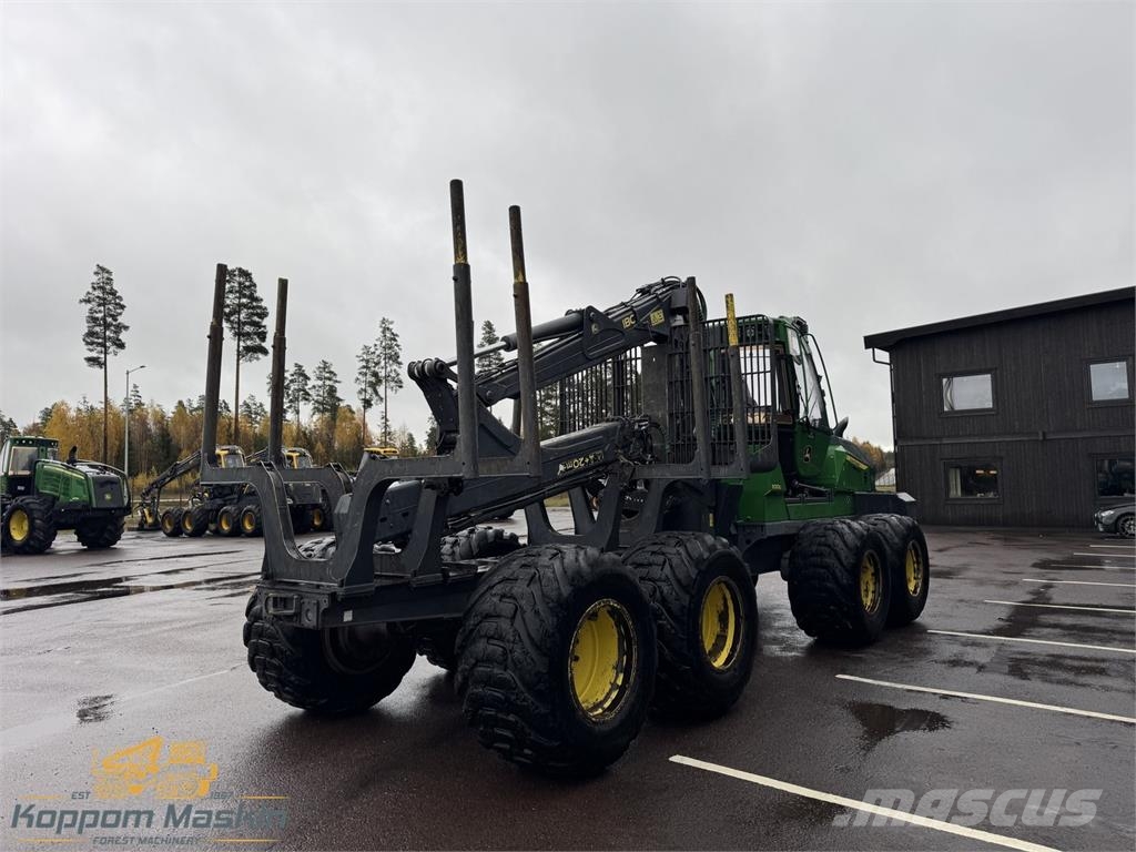John Deere 1010G Forwardery
