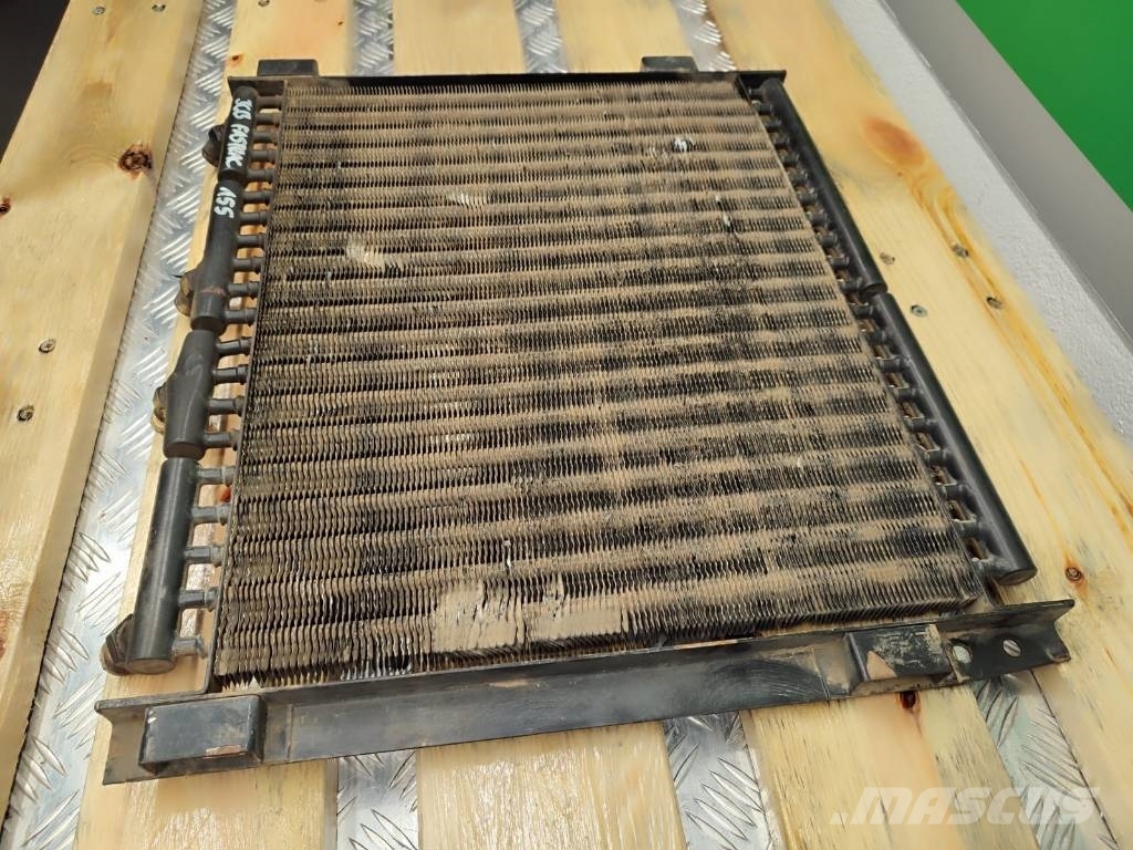 JCB Oil cooler 30/205300 JCB FASTRAC 155 라디에이터