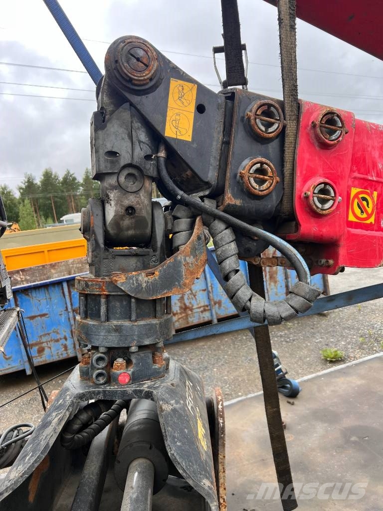 Kesla 2117T Timber cranes