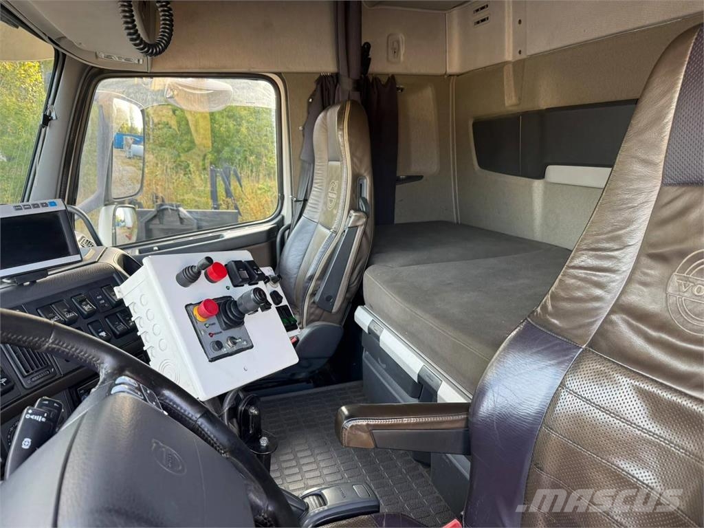 Volvo FH16 600 8x4 Rol kiper kamioni sa kukom za podizanje tereta