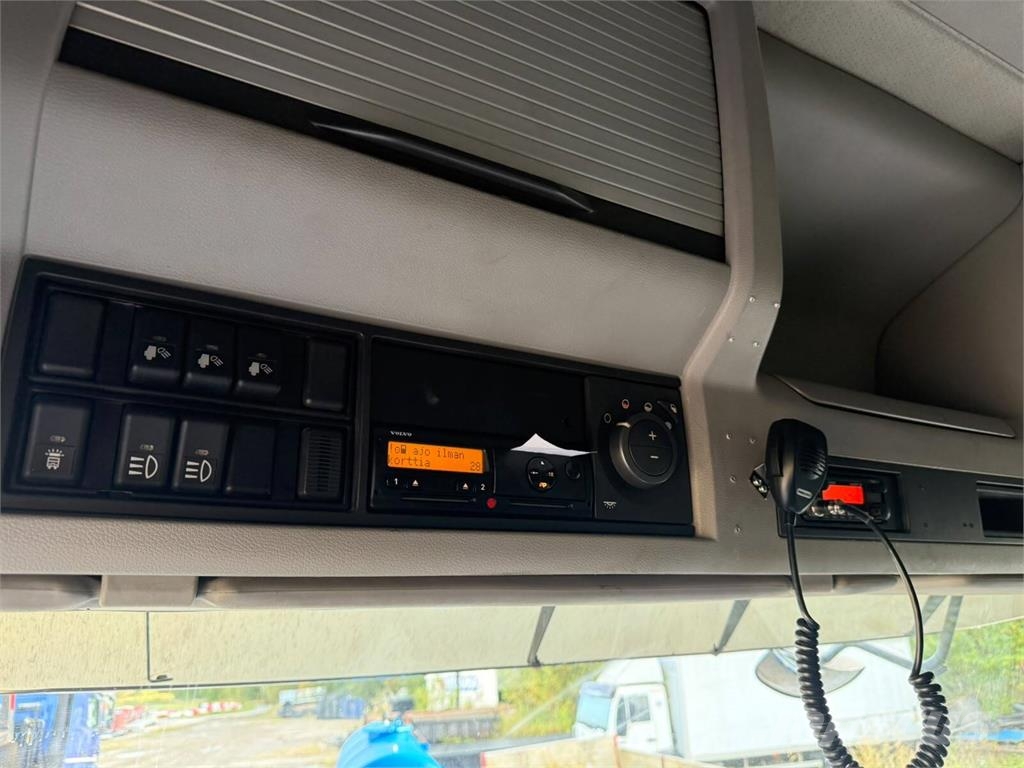 Volvo FH16 600 8x4 Rol kiper kamioni sa kukom za podizanje tereta