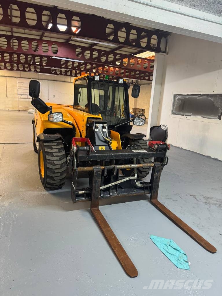 JCB 525-60 Teleskoplæssere