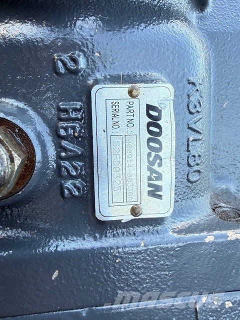Doosan DL 300-5 USED HYDRAULIC PARTS Hidráulicos