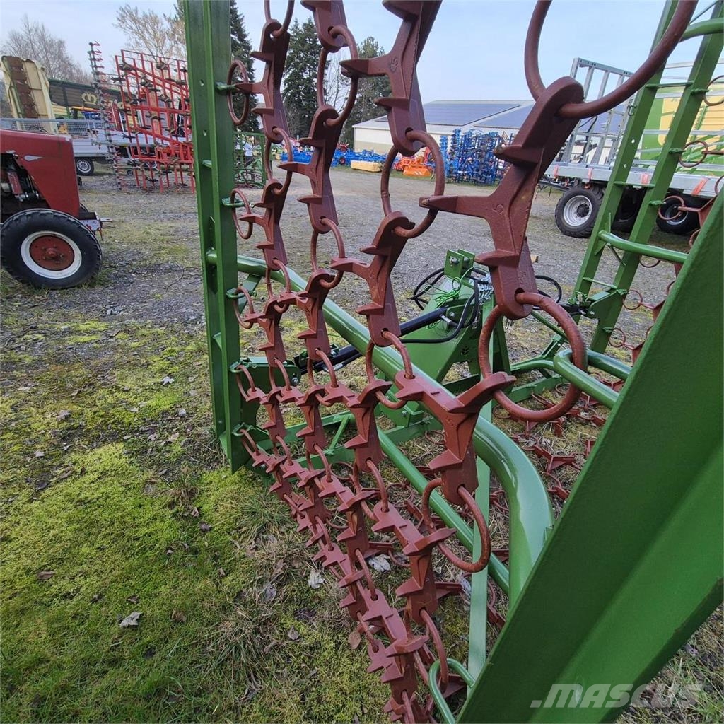 Zagroda RX 8SH/4 2H, 8 m, 4 reihig, hydraulisch, 2 Zylinde Інше обладнання для фуражних комбайнів