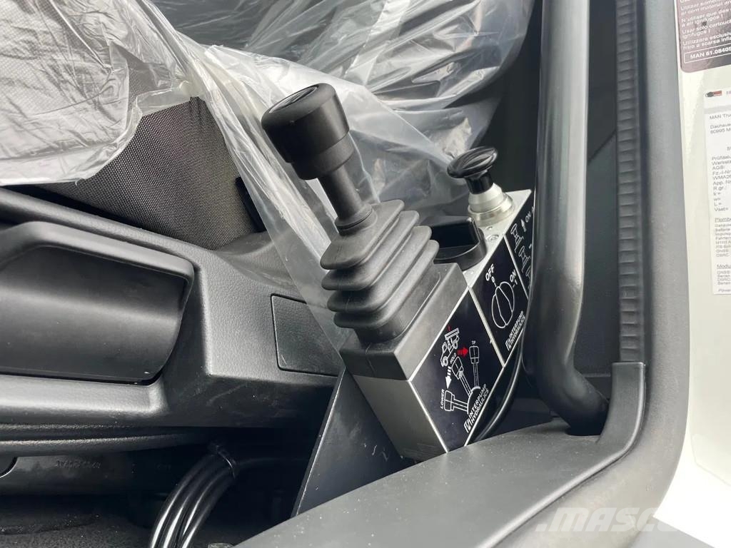 MAN TGS 33.440 MAN TGS 33.440 6x4 /Euro6 3-Seiten-Kipp Lastbiler med tip