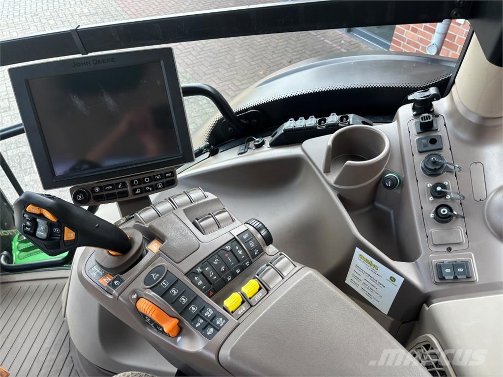 John Deere 6215R 农业机械-其他