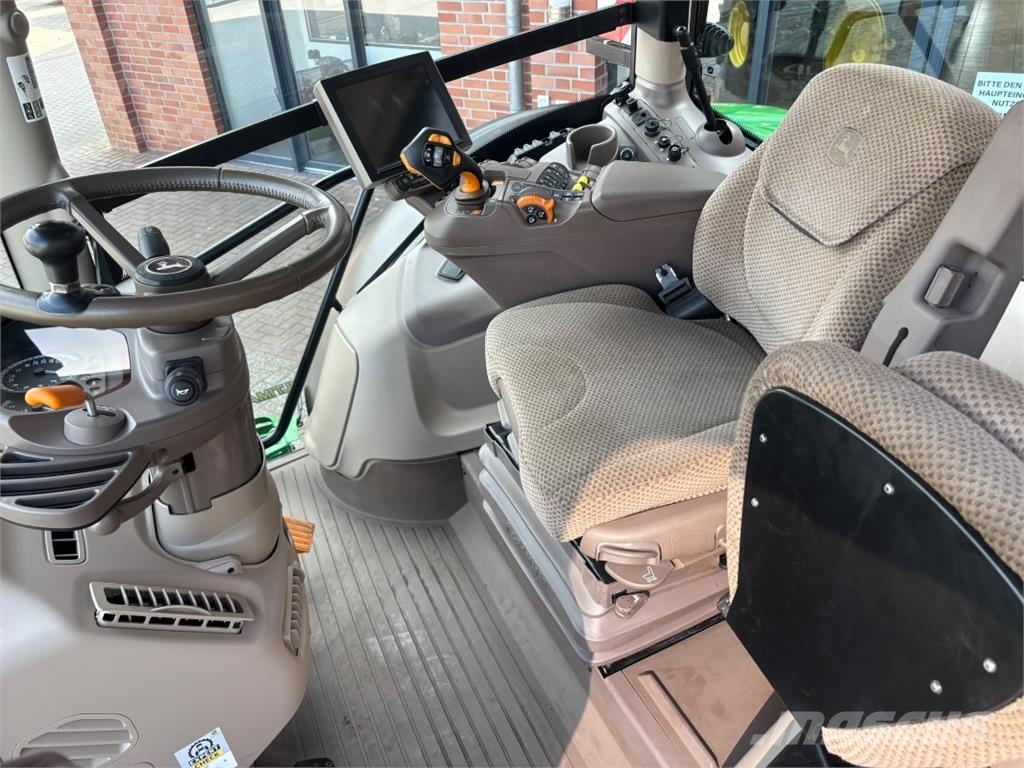 John Deere 6215R 农业机械-其他