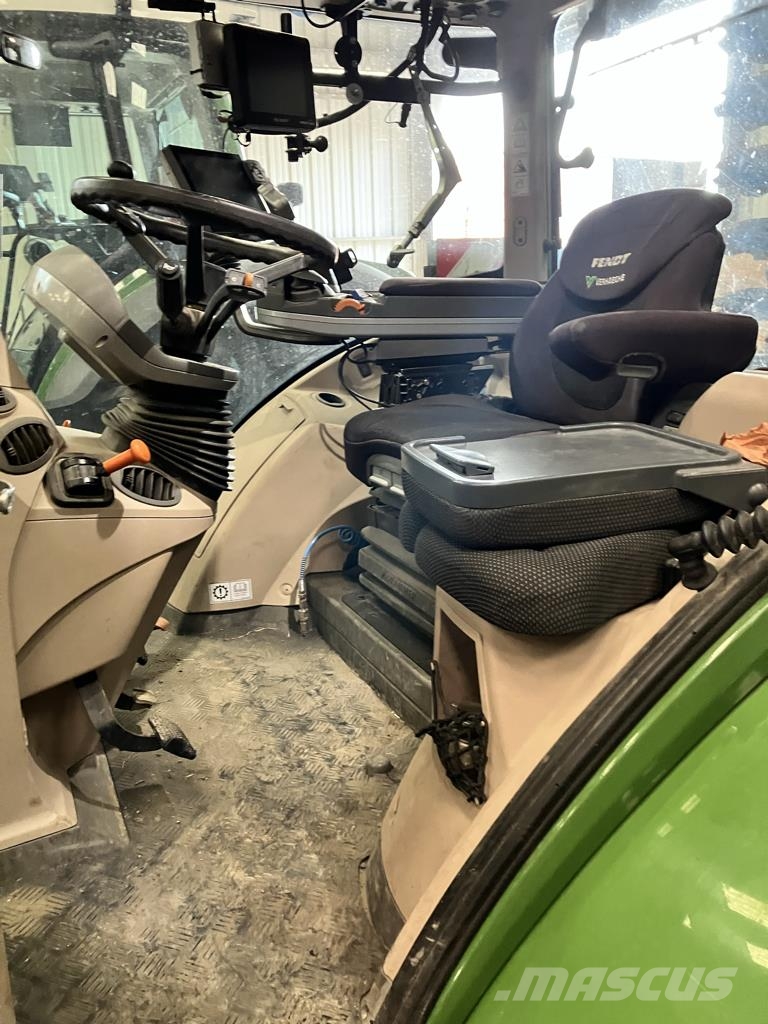 Fendt 724 VARIO PROFI + S4 Tractoren