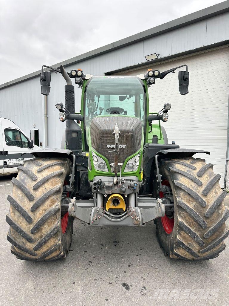 Fendt 724 VARIO PROFI + S4 Tractoren