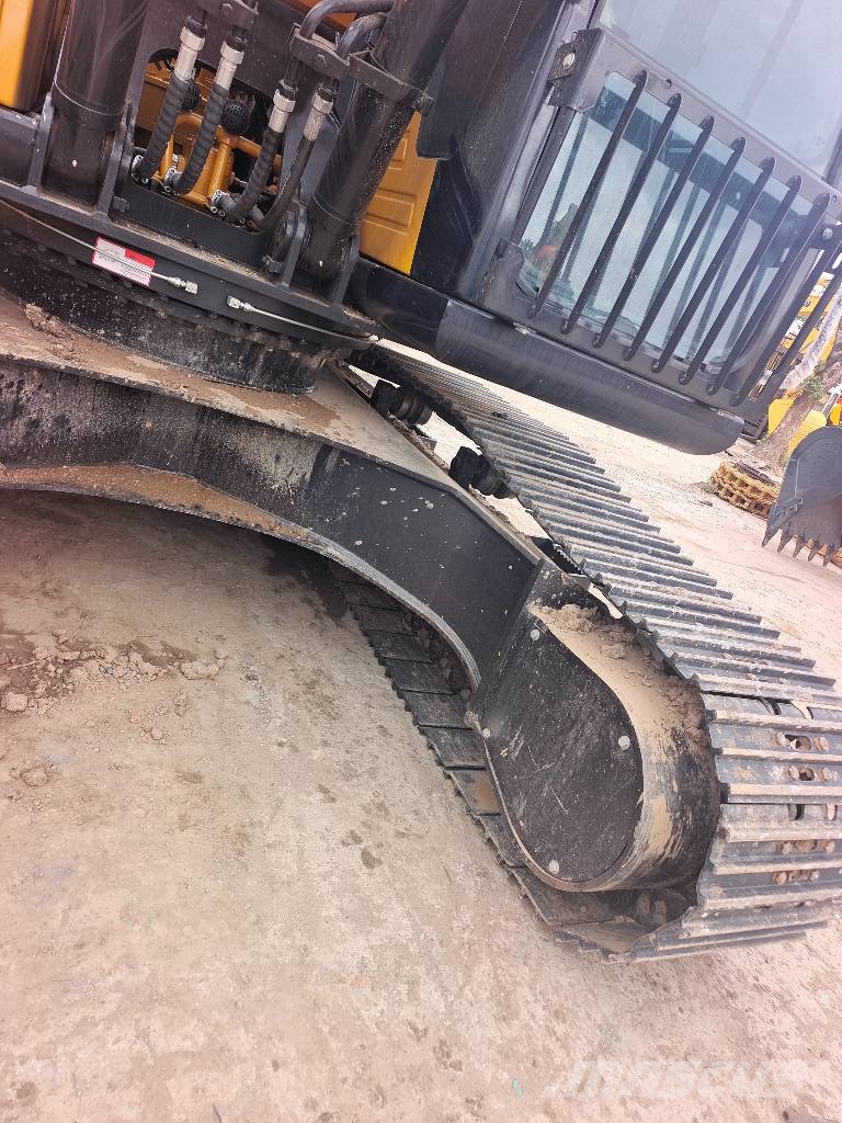 Sany 215C 3000 units excavators in stock Gravemaskiner på larvebånd