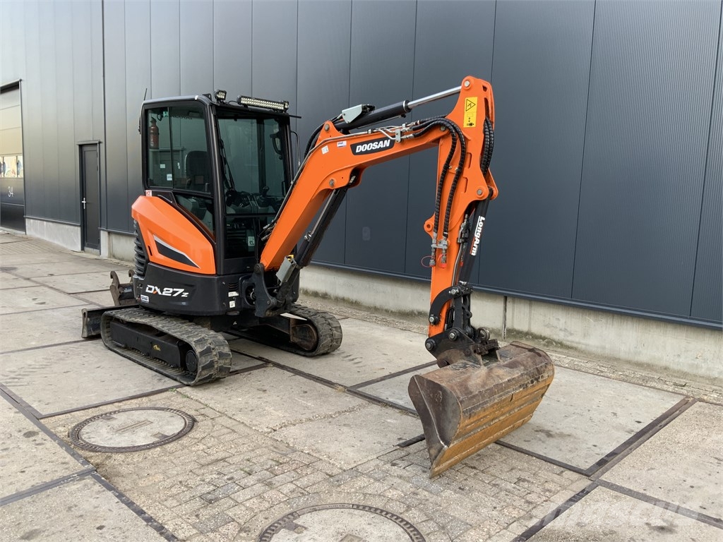 Doosan DX 27 Z Minigraafmachines < 7t