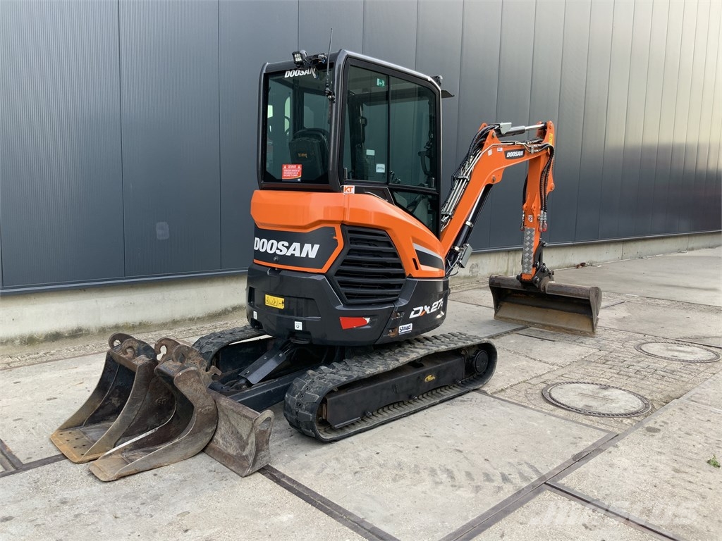 Doosan DX 27 Z Minigraafmachines < 7t