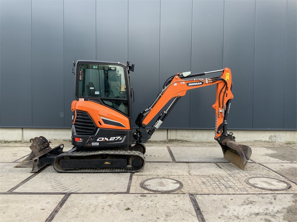 Doosan DX 27 Z Minigraafmachines < 7t