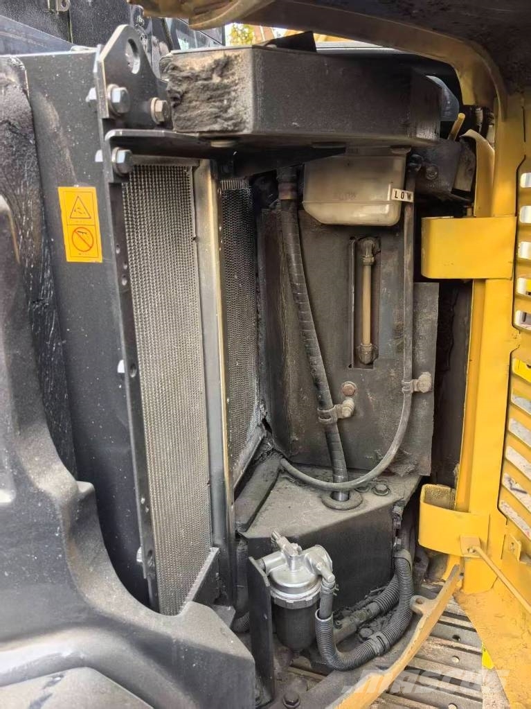 Komatsu PC 50 MR 小型挖掘机