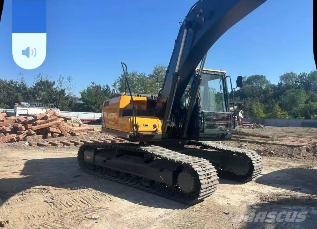 Hyundai HX 220 HD Raupenbagger