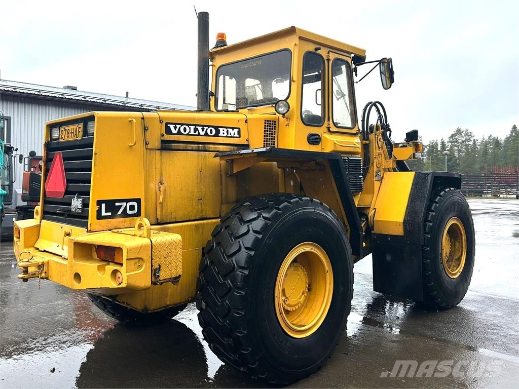 Volvo L70 HYVÄT RENKAAT Cargadoras sobre ruedas