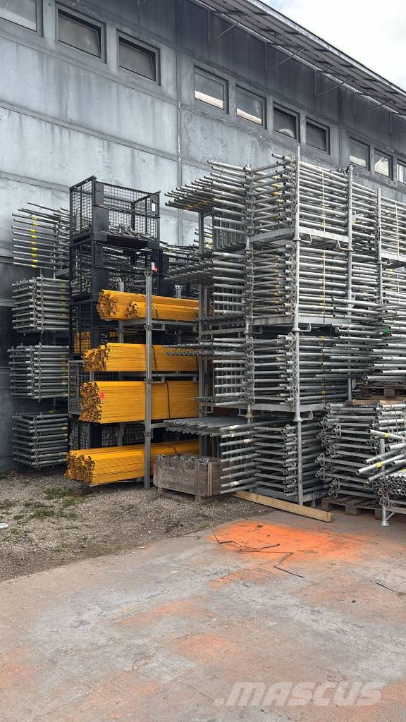 Peri Up Easy Scaffolding with %55 Discount Ліси будівельні, підйомники, вежі-тури