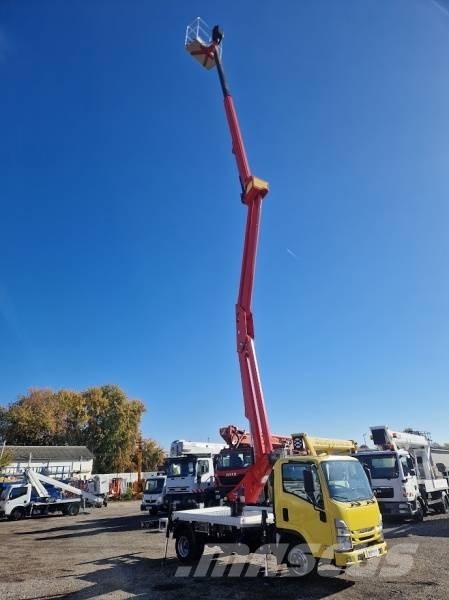Isuzu M21 Isoli PNT200H - 20m, 230kg Avtokošare