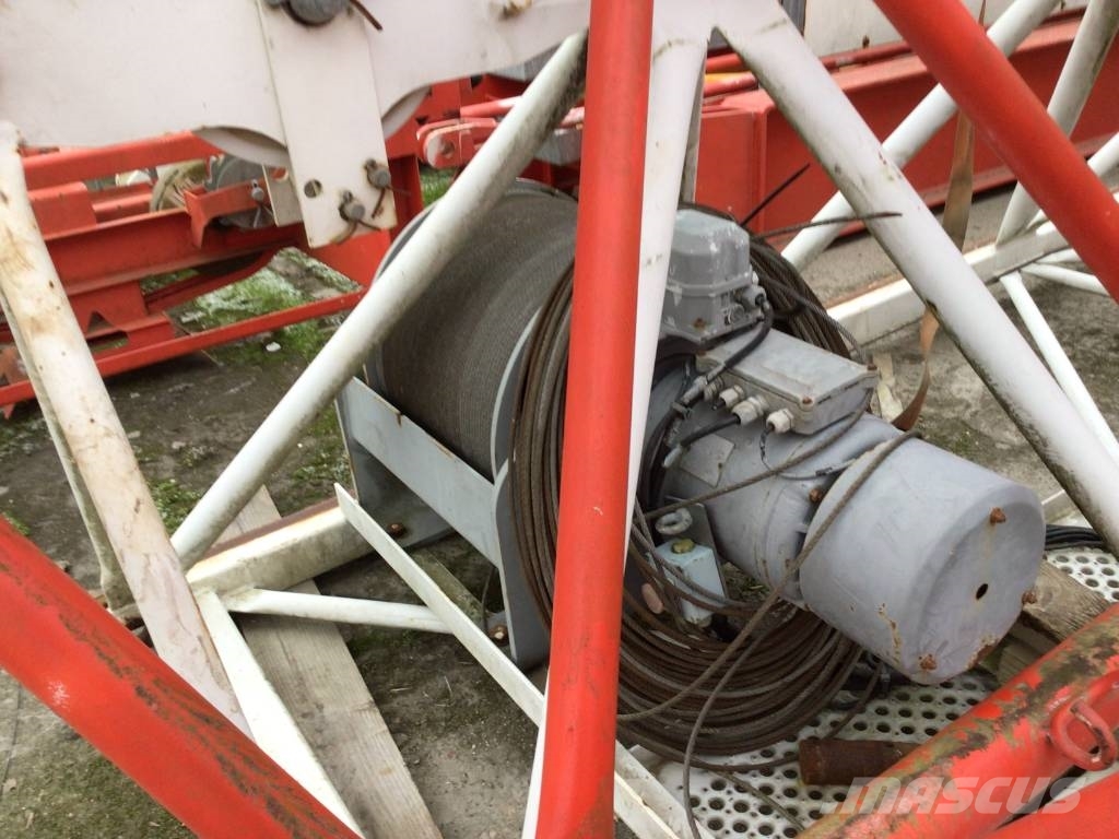 Potain MD238A J10 Bygge- og tårnkraner