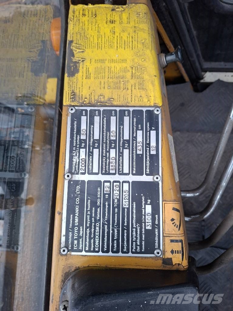 TCM FD 20 Dieseltrukki شاحنات الديزل