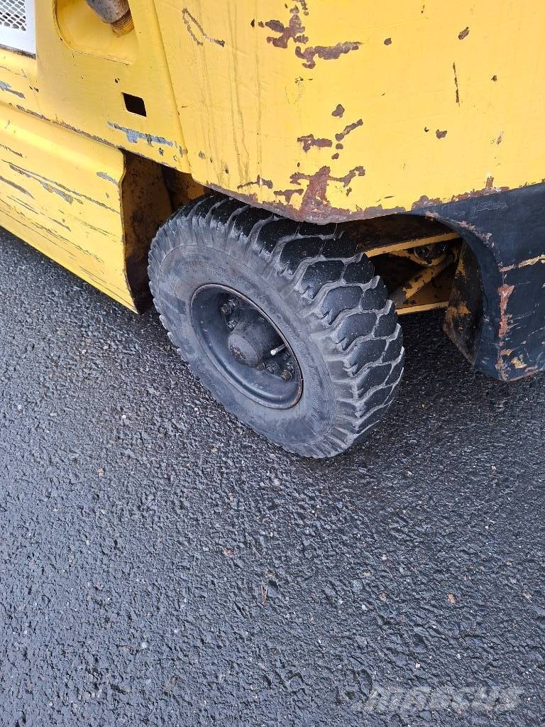 TCM FD 20 Dieseltrukki شاحنات الديزل