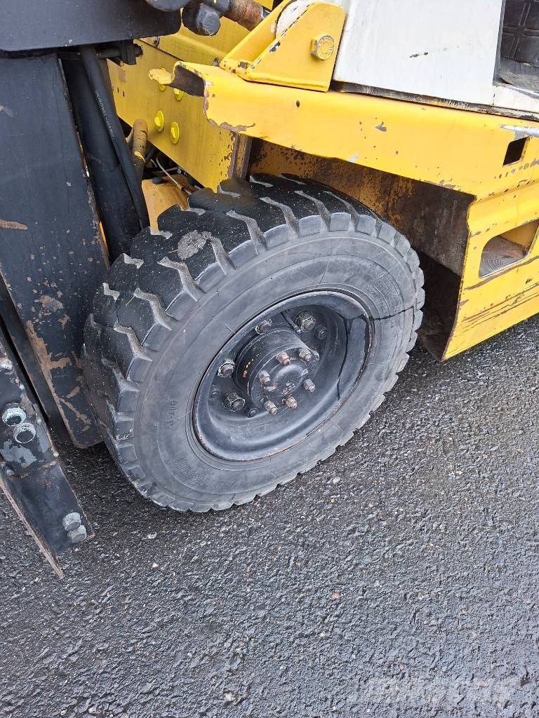 TCM FD 20 Dieseltrukki شاحنات الديزل