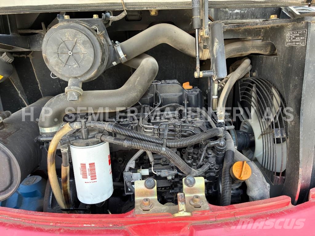 Takeuchi TB240 Міні-екскаватори < 7т