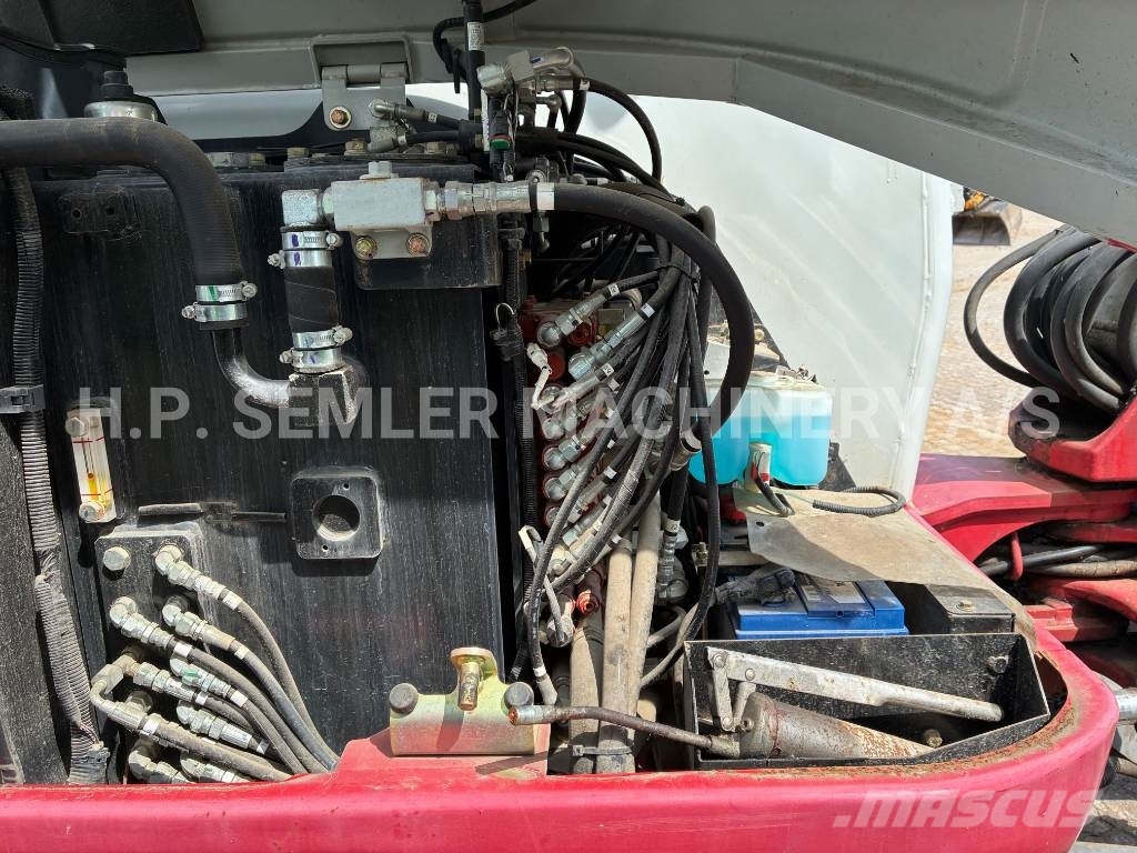 Takeuchi TB240 Міні-екскаватори < 7т