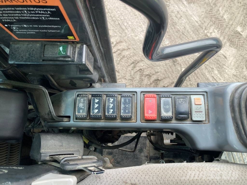 Hitachi ZX 140 W-5B Εκσκαφείς με τροχούς - λάστιχα