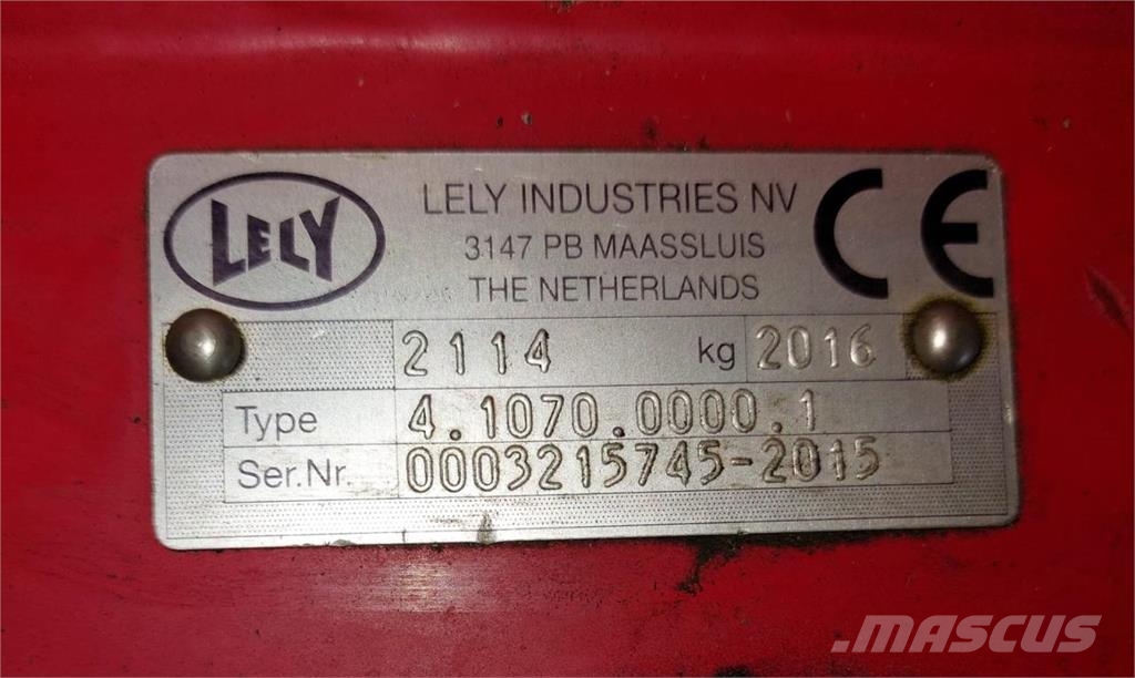 Lely Hibiscus 815 CD Vario Windrowers