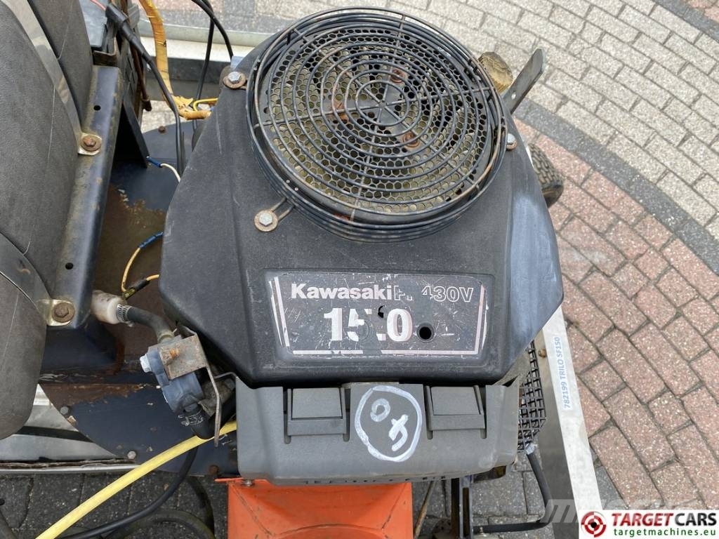 Trilo SF150 Leaf Vacuum Sweeper Unit Šlavimo technika