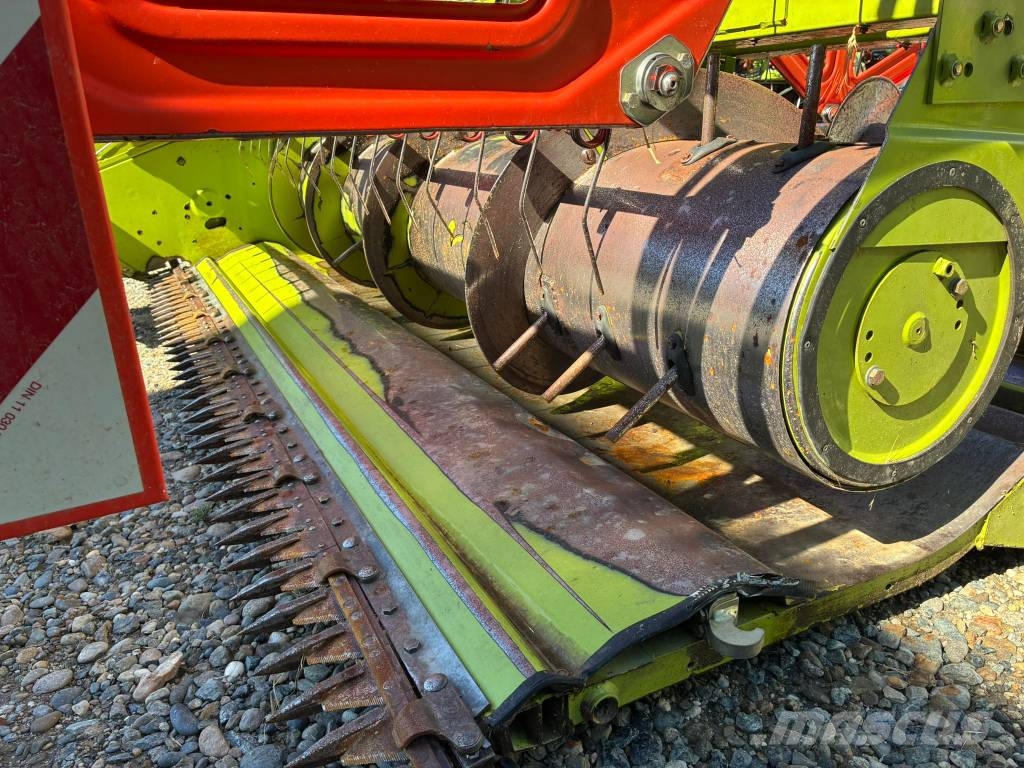 CLAAS TUCANO 430 MONTANA 4 Kombajni